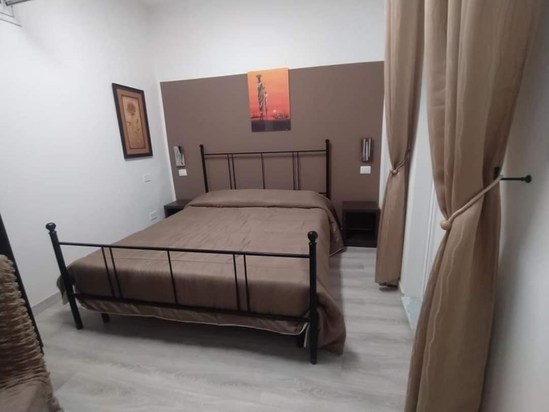 La Rondine Bed Hotel Ficarazzi ภายนอก รูปภาพ