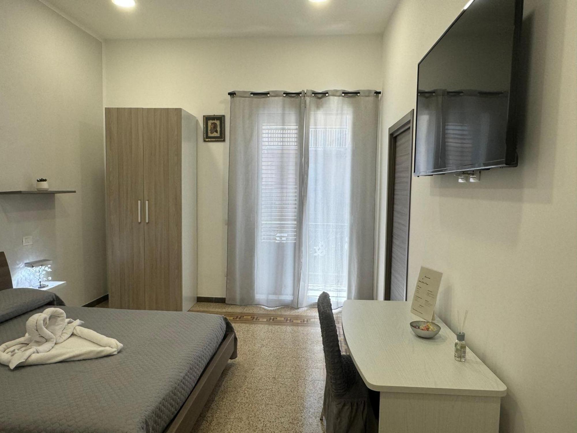 La Rondine Bed Hotel Ficarazzi ภายนอก รูปภาพ